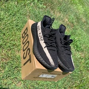 Yeezy Boost 350 V2 “Oreo”